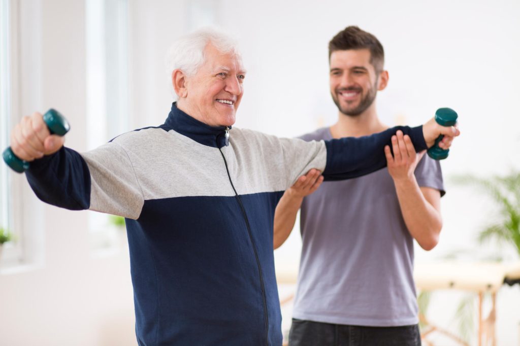 The Physical and Mental Benefits of Hiring a Personal Trainer for Elderly